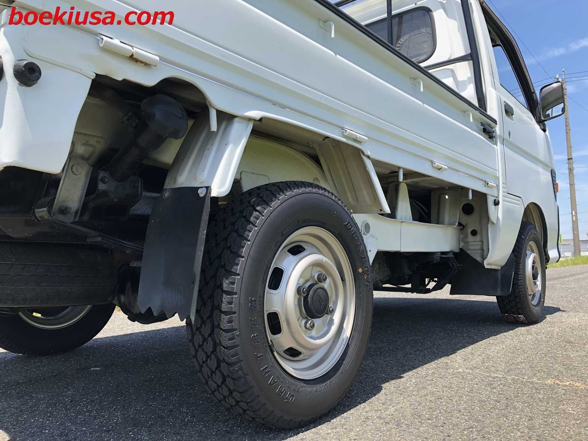 1995 Daihatsu Hijet JDM car for sale — photo 6 of 11