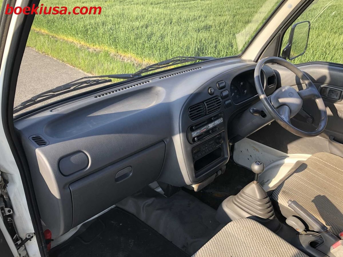 1995 Daihatsu Hijet JDM car for sale — photo 9 of 11