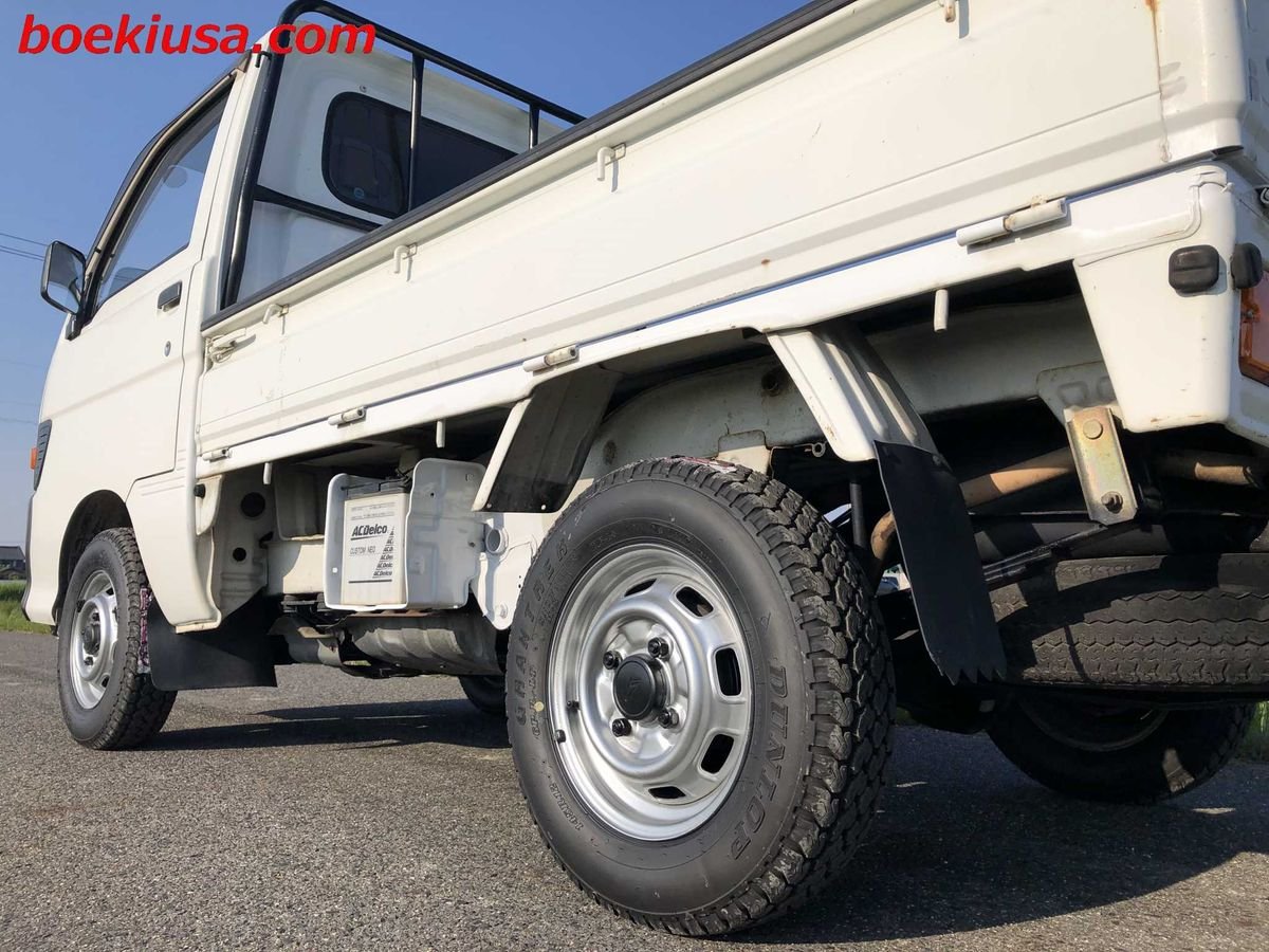 1995 Daihatsu Hijet JDM car for sale — photo 5 of 11