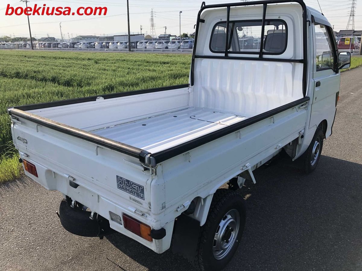 1995 Daihatsu Hijet JDM car for sale — photo 4 of 11