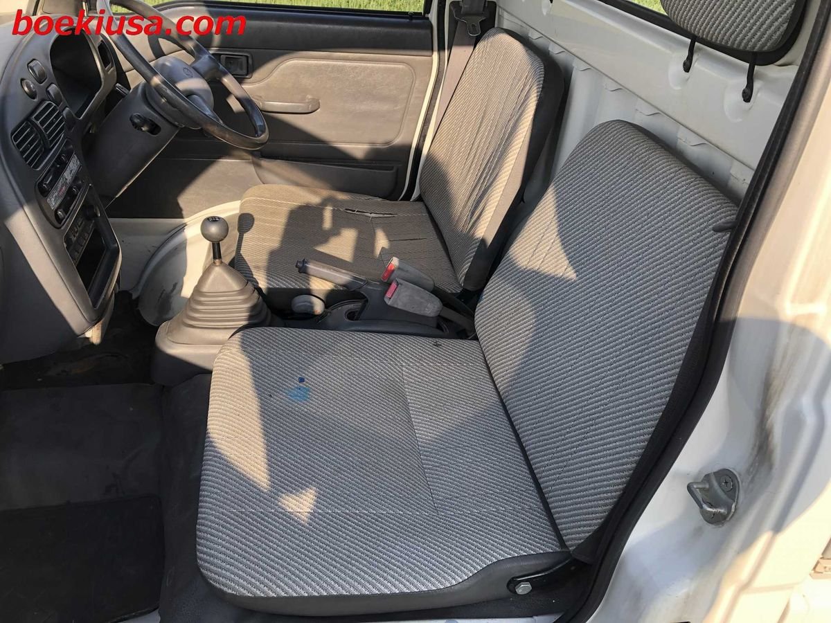 1995 Daihatsu Hijet JDM car for sale — photo 10 of 11