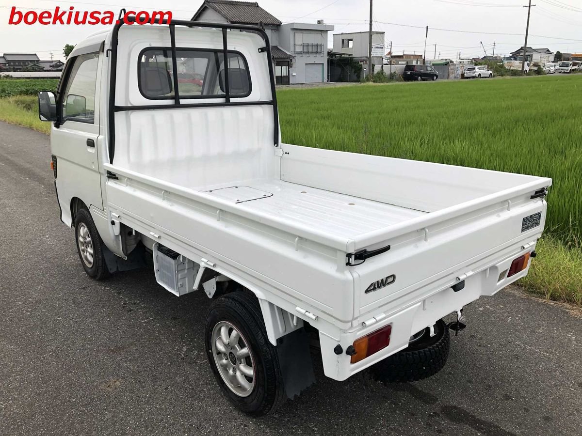 1995 Daihatsu Hijet JDM car for sale — photo 3 of 11