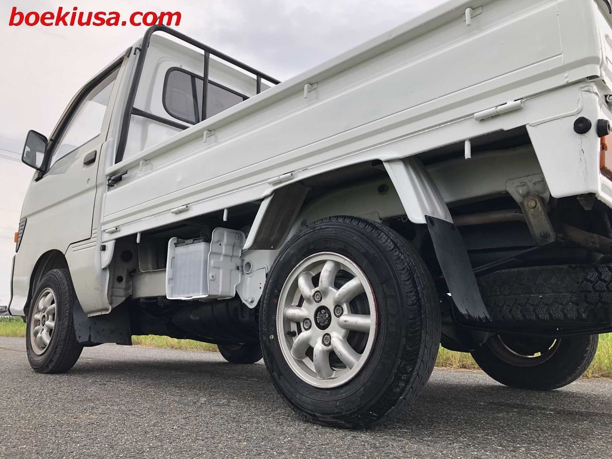 1995 Daihatsu Hijet JDM car for sale — photo 5 of 11