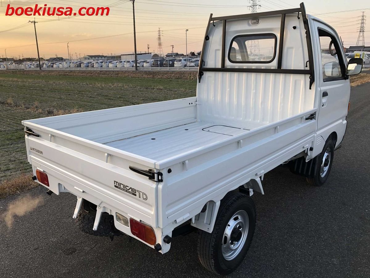 1995 Mitsubishi Minicab JDM car for sale — photo 4 of 11