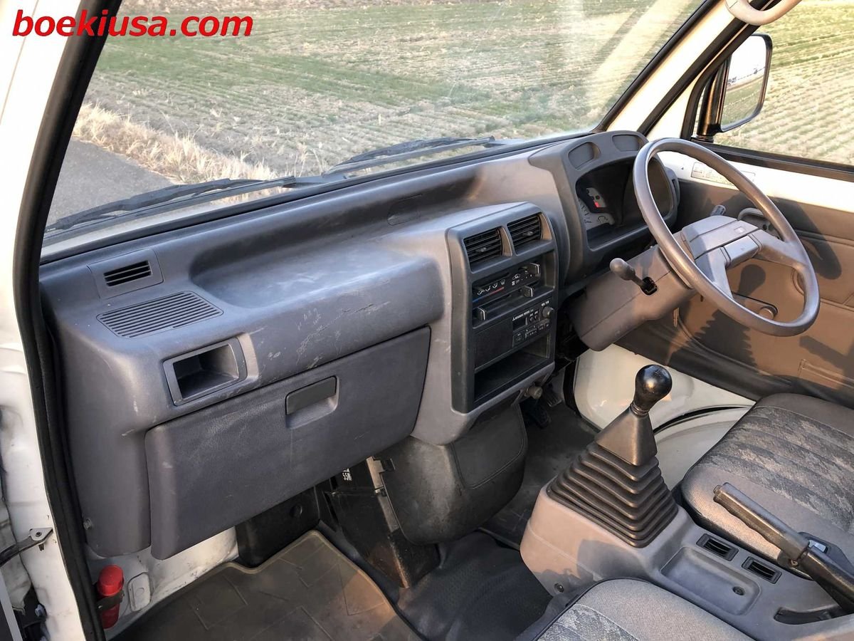 1995 Mitsubishi Minicab JDM car for sale — photo 9 of 11