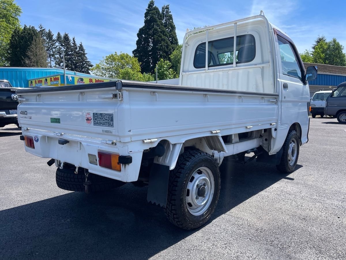 1996 Daihatsu Hijet JDM car for sale — photo 6 of 9