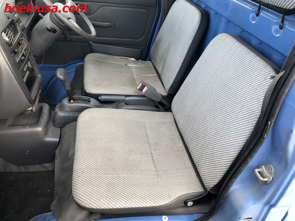 1996 Daihatsu Hijet JDM car for sale — photo 10 of 11