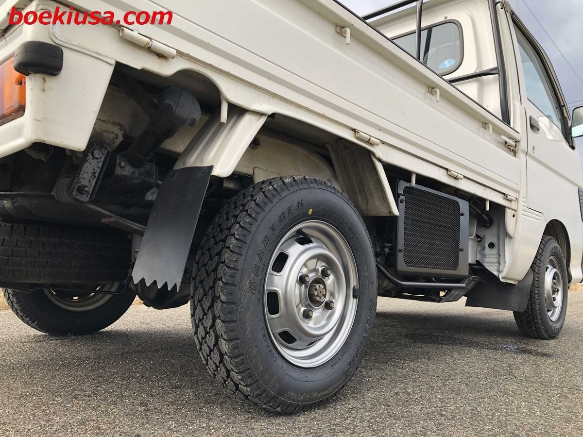 1996 Daihatsu Hijet JDM car for sale — photo 6 of 11