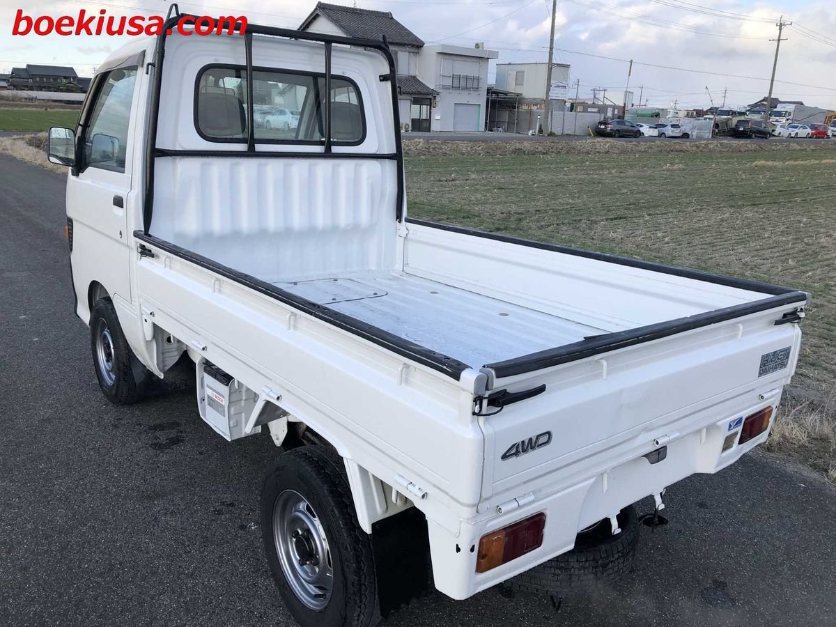 1996 Daihatsu Hijet JDM car for sale — photo 3 of 11