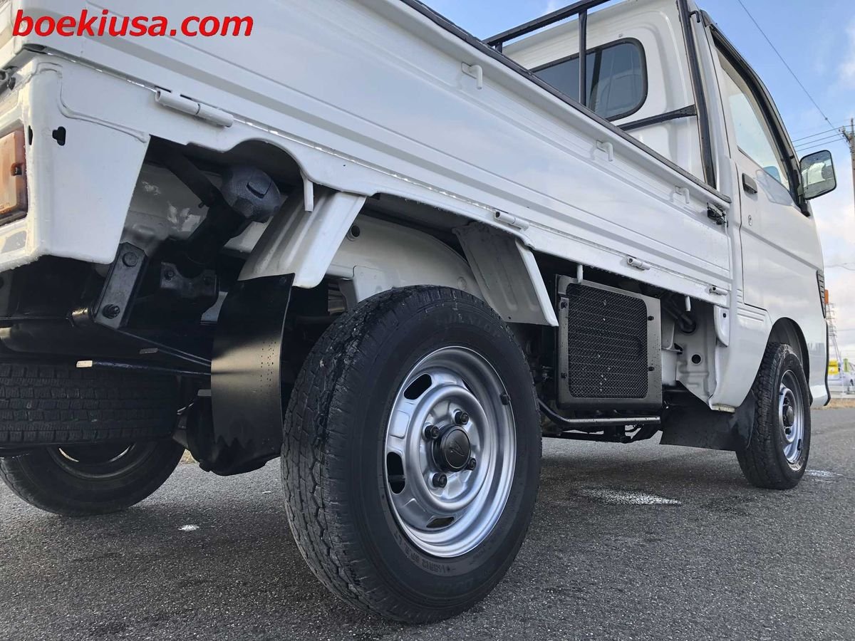 1996 Daihatsu Hijet JDM car for sale — photo 6 of 11