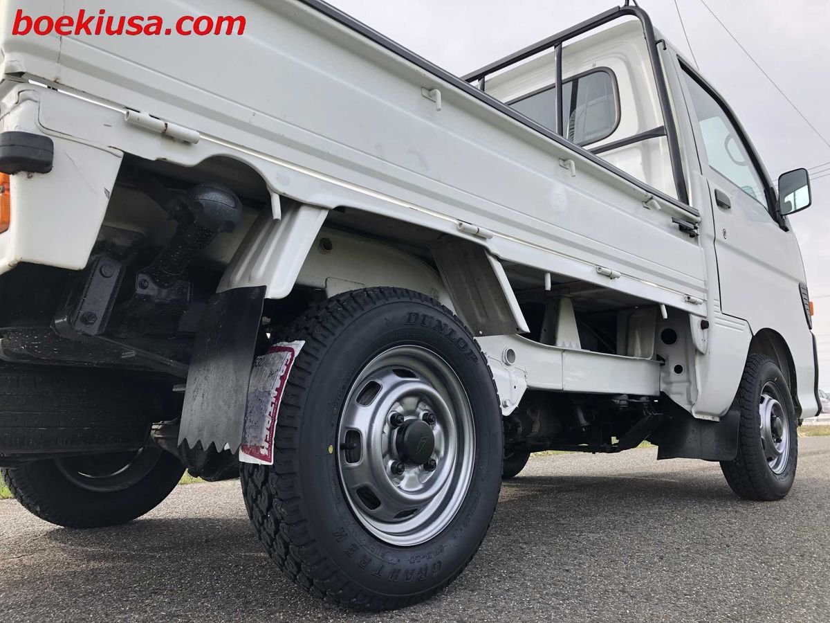 1996 Daihatsu Hijet JDM car for sale — photo 6 of 11