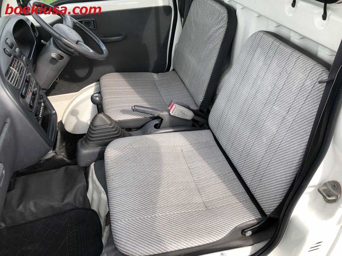 1996 Daihatsu Hijet JDM car for sale — photo 10 of 11
