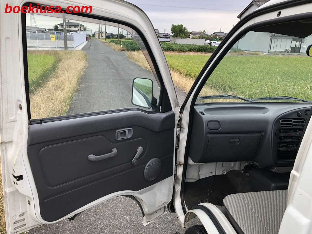 1996 Daihatsu Hijet JDM car for sale — photo 8 of 11