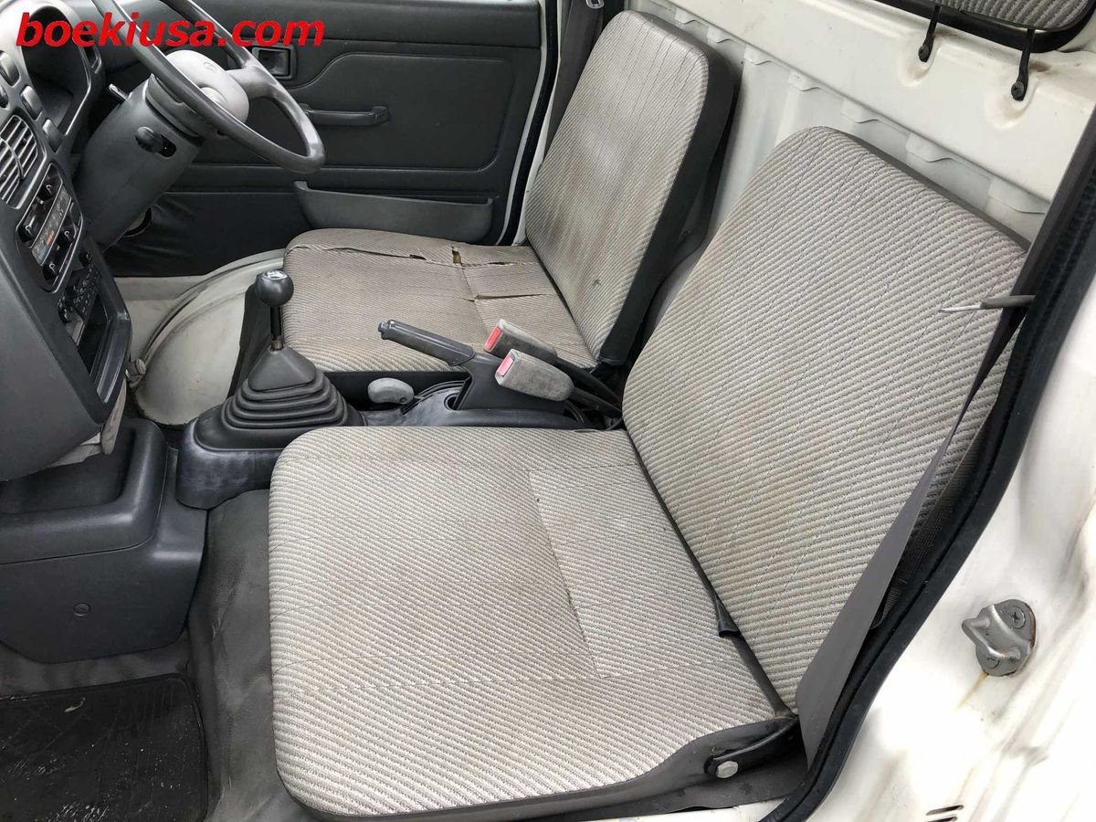 1996 Daihatsu Hijet JDM car for sale — photo 10 of 11