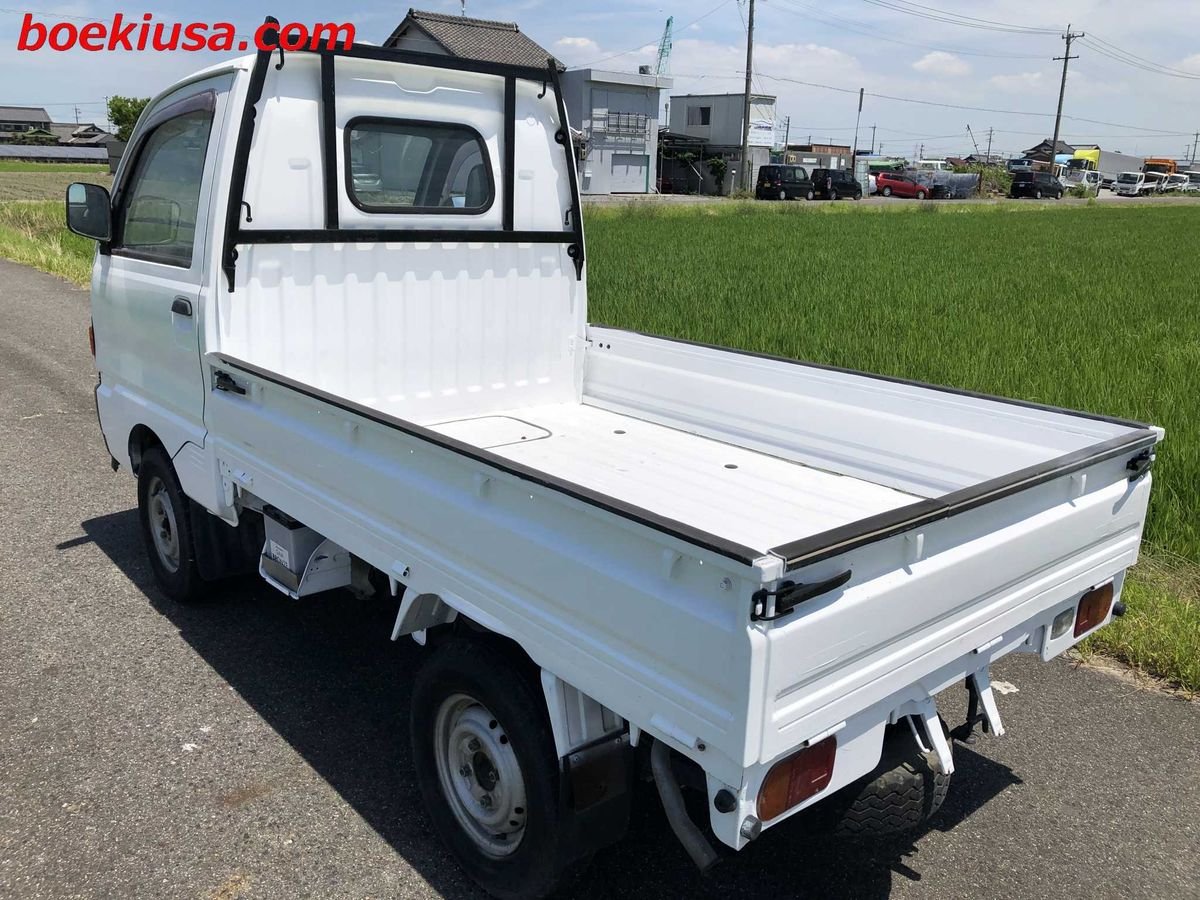 1996 Mitsubishi Minicab JDM car for sale — photo 3 of 11
