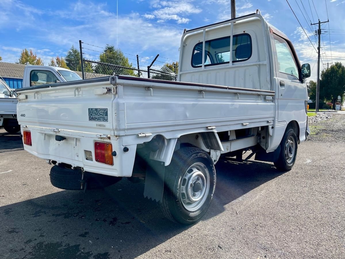 1997 Daihatsu Hijet JDM car for sale — photo 6 of 9