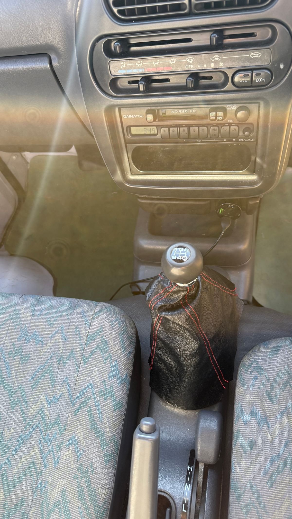 1997 Daihatsu Hijet JDM car for sale — photo 8 of 11