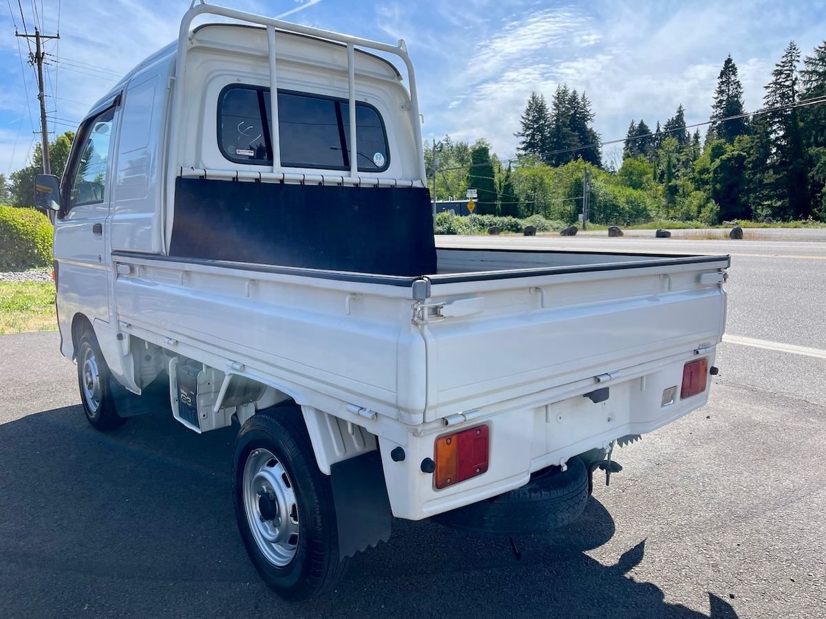 1997 Daihatsu Hijet JDM car for sale — photo 4 of 9