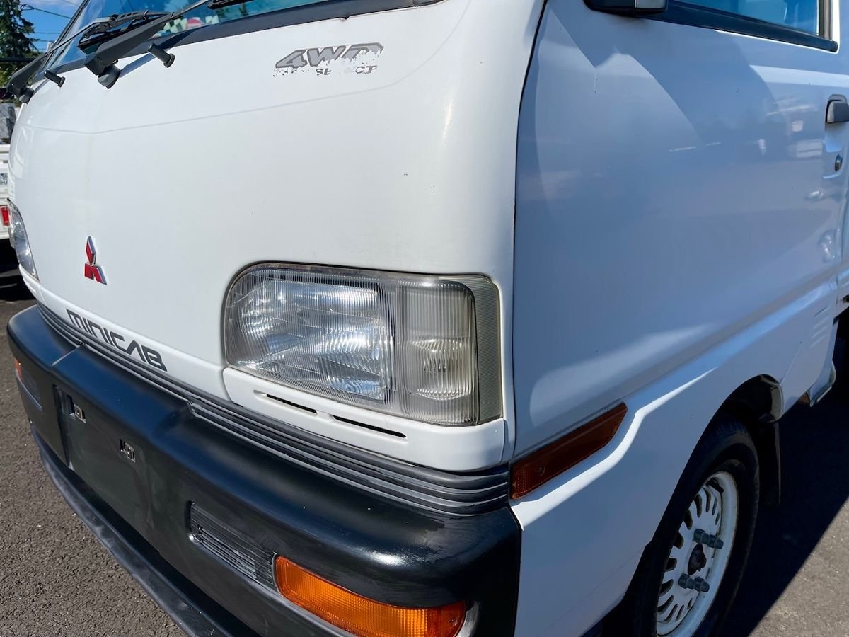 1997 Mitsubishi Minicab JDM car for sale — photo 9 of 9