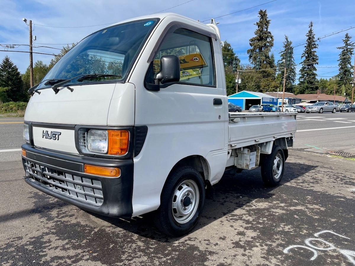 1998 Daihatsu Hijet JDM car for sale — photo 2 of 9