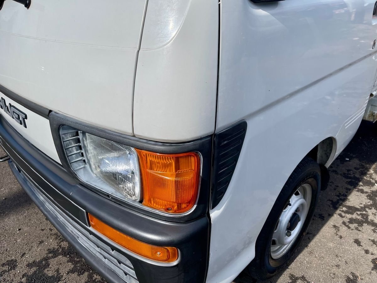 1998 Daihatsu Hijet JDM car for sale — photo 9 of 9