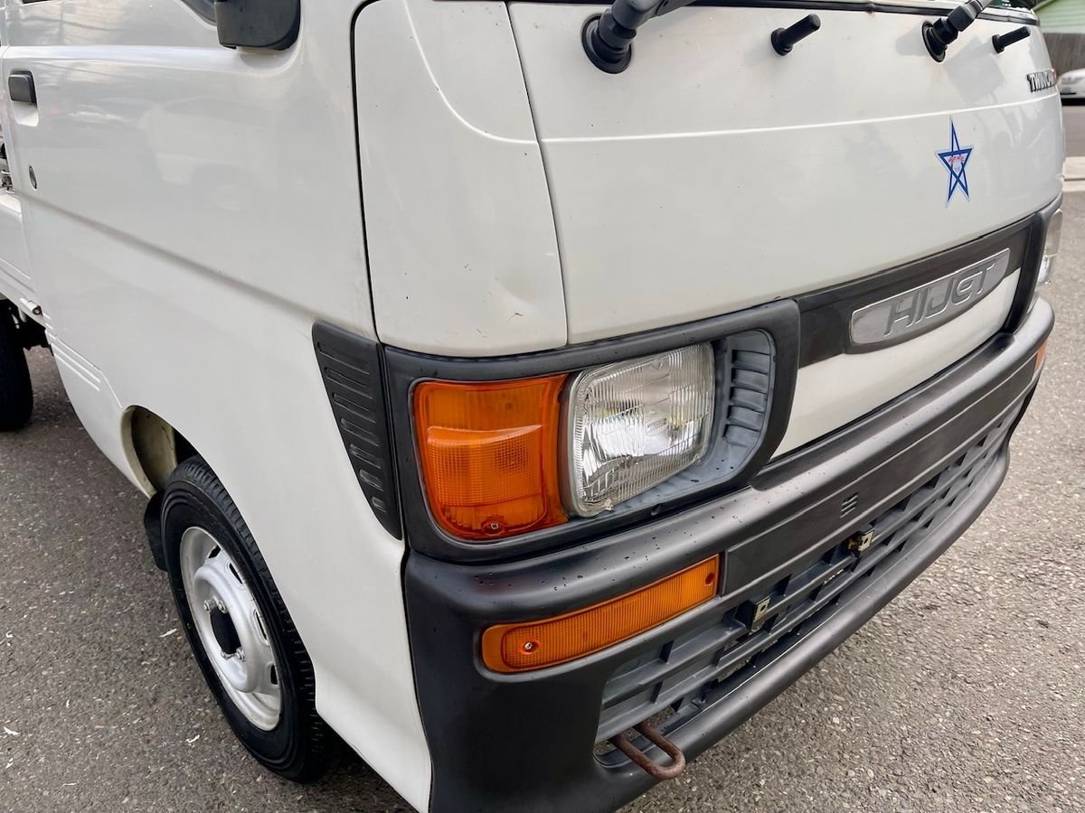 1998 Daihatsu Hijet JDM car for sale — photo 8 of 9