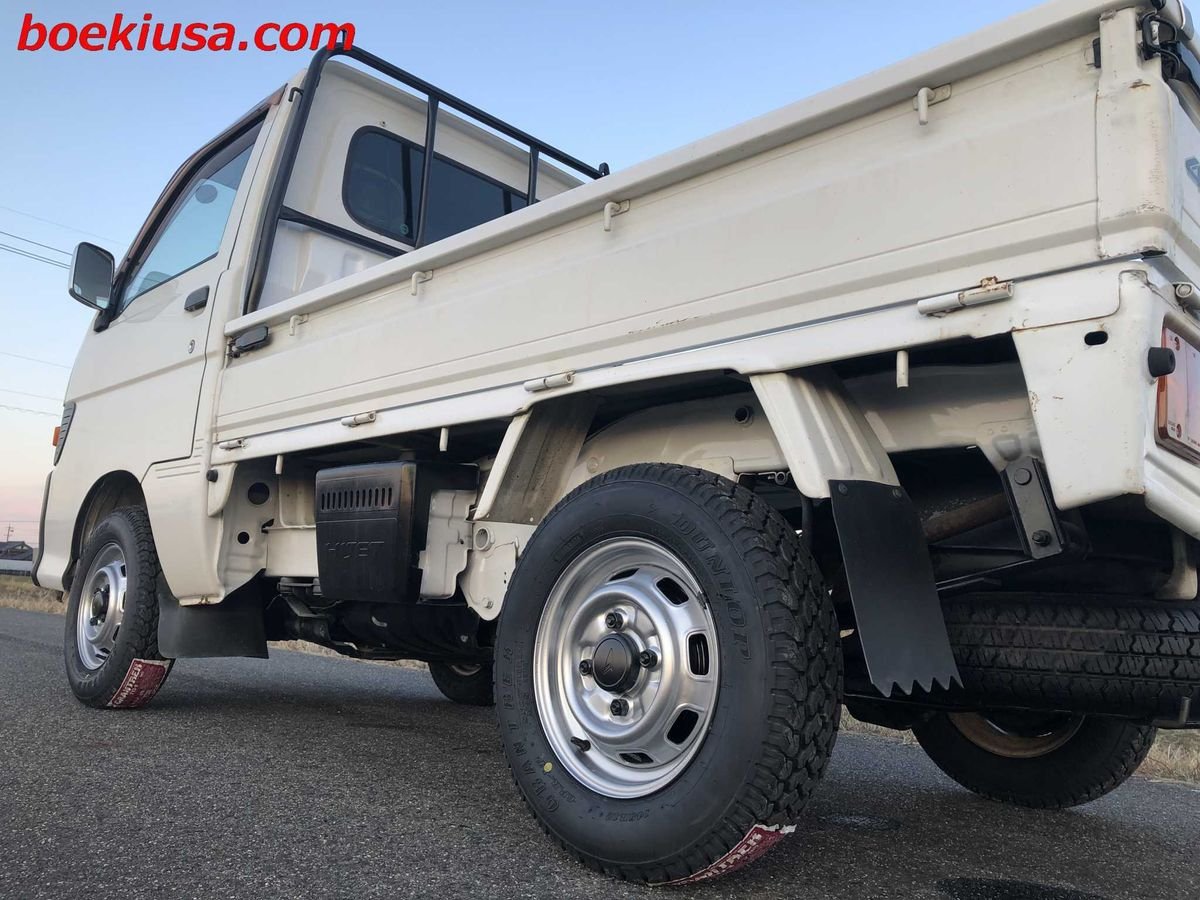 1998 Daihatsu Hijet JDM car for sale — photo 5 of 11