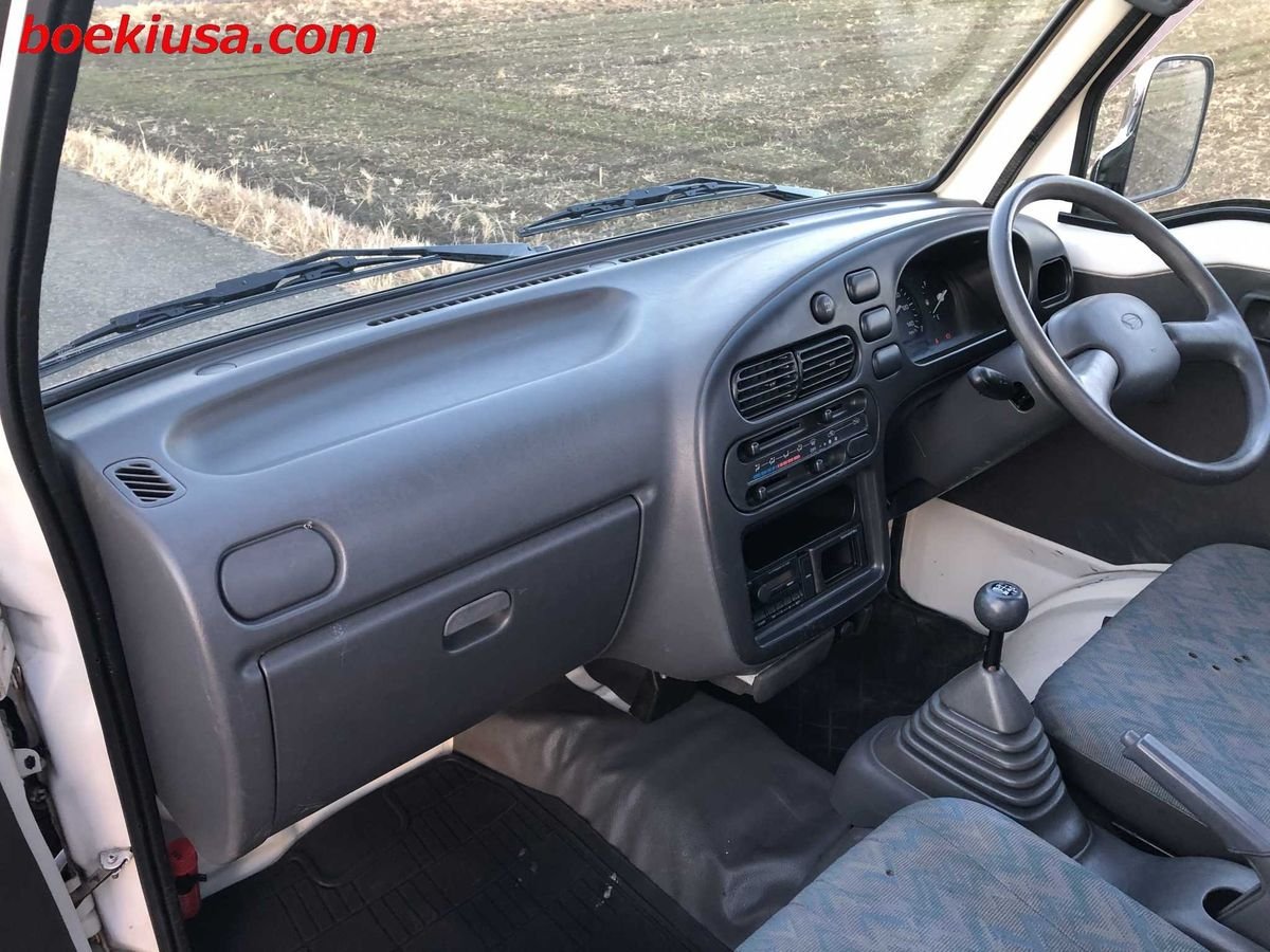 1998 Daihatsu Hijet JDM car for sale — photo 9 of 11