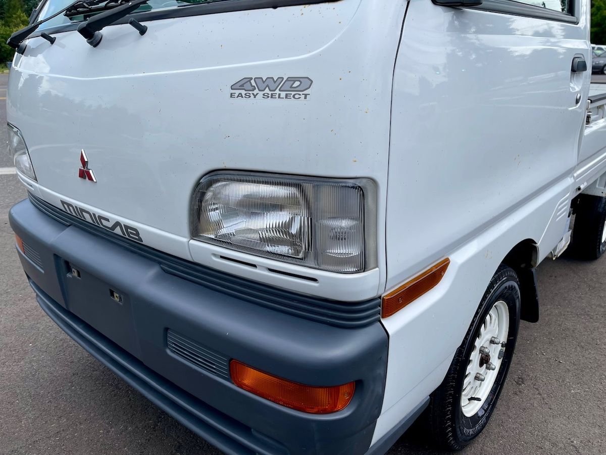 1998 Mitsubishi Minicab JDM car for sale — photo 9 of 9