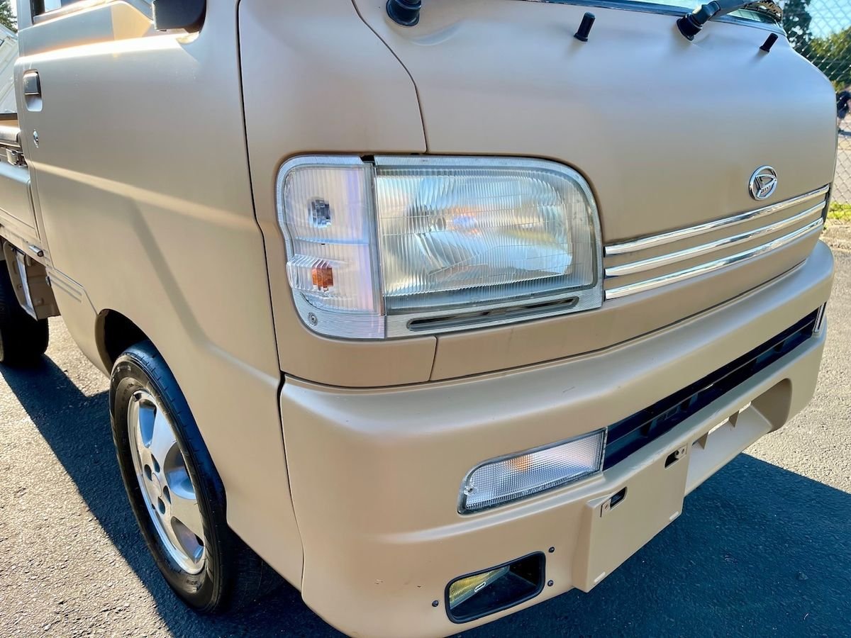 1999 Daihatsu Hijet JDM car for sale — photo 8 of 9