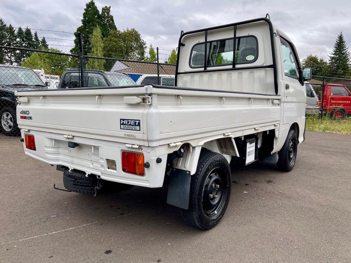 1999 Daihatsu Hijet JDM car for sale — photo 7 of 9