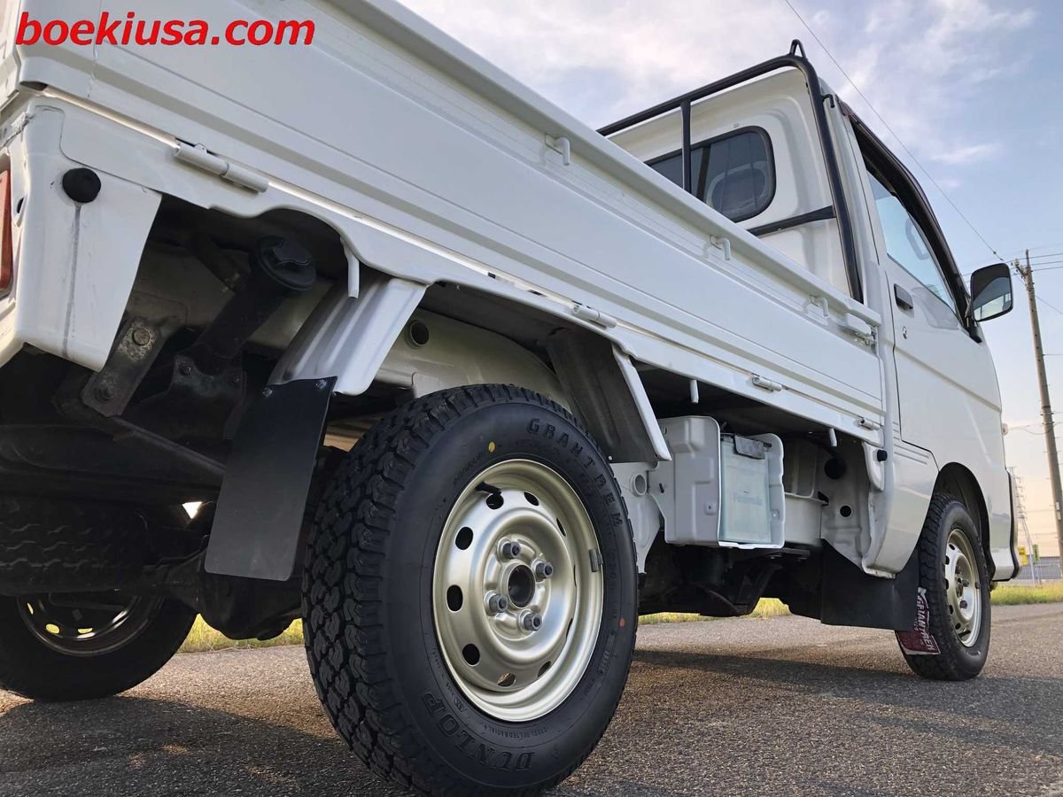 1999 Daihatsu Hijet JDM car for sale — photo 6 of 11