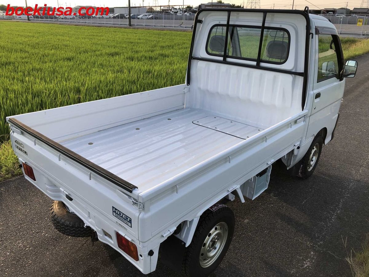 1999 Daihatsu Hijet JDM car for sale — photo 4 of 11