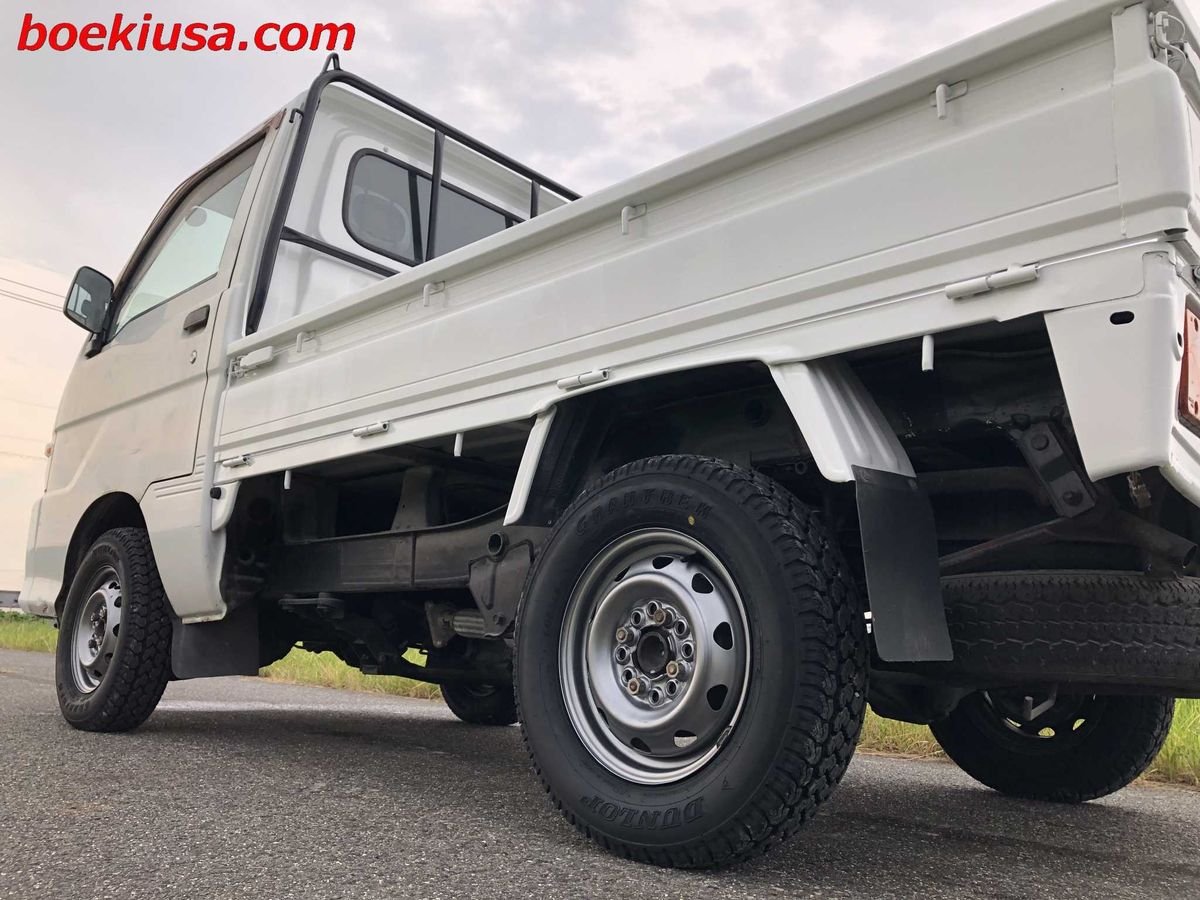 1999 Daihatsu Hijet JDM car for sale — photo 5 of 11
