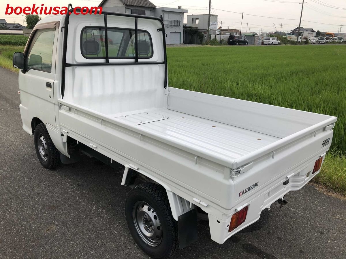 1999 Daihatsu Hijet JDM car for sale — photo 3 of 11
