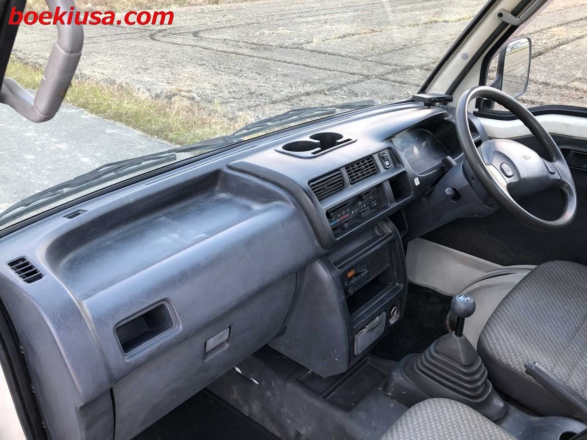 1999 Daihatsu Hijet JDM car for sale — photo 9 of 11