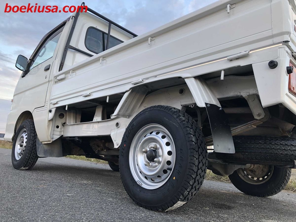 1999 Daihatsu Hijet JDM car for sale — photo 5 of 11