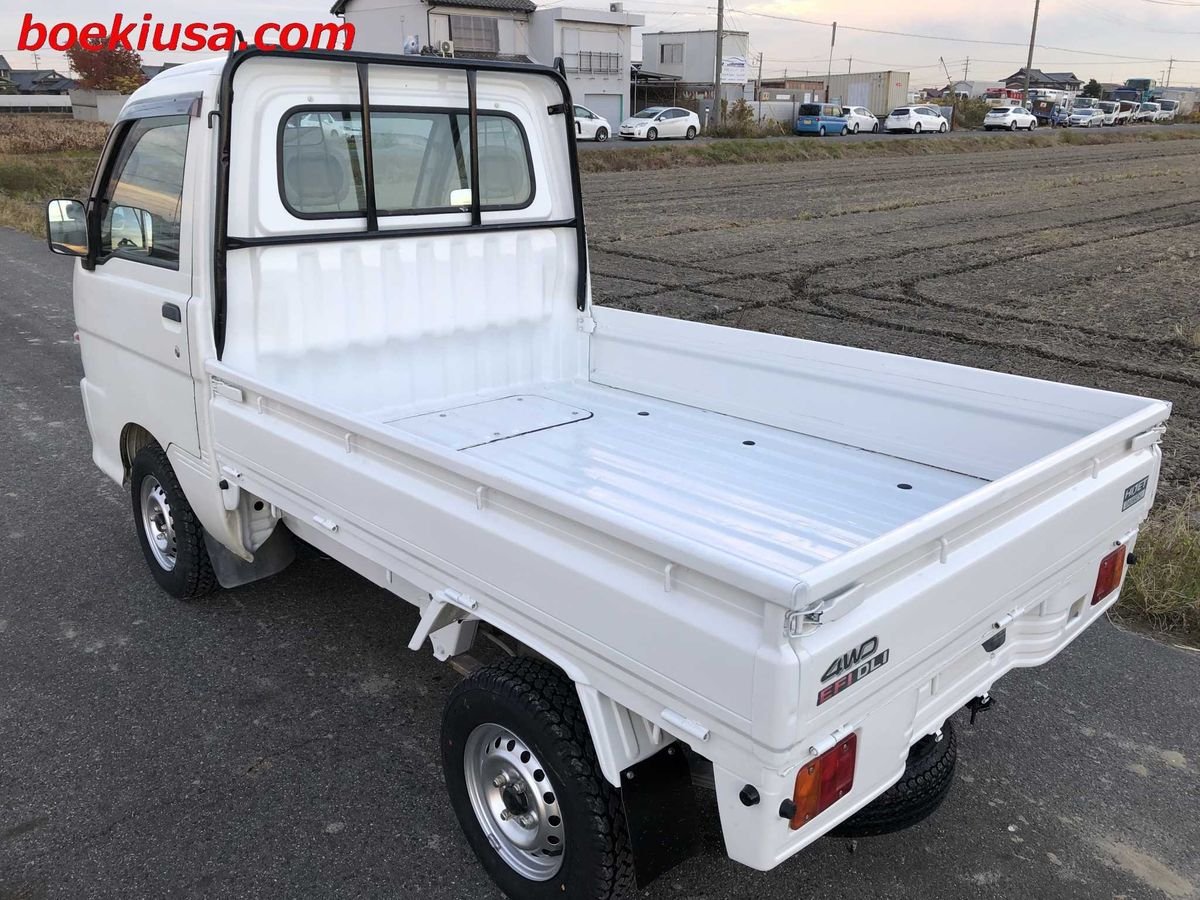 1999 Daihatsu Hijet JDM car for sale — photo 3 of 11