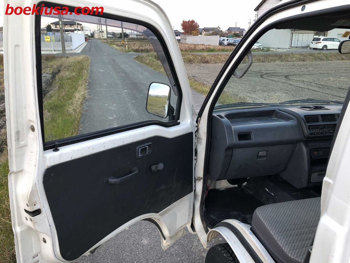 1999 Daihatsu Hijet JDM car for sale — photo 8 of 11