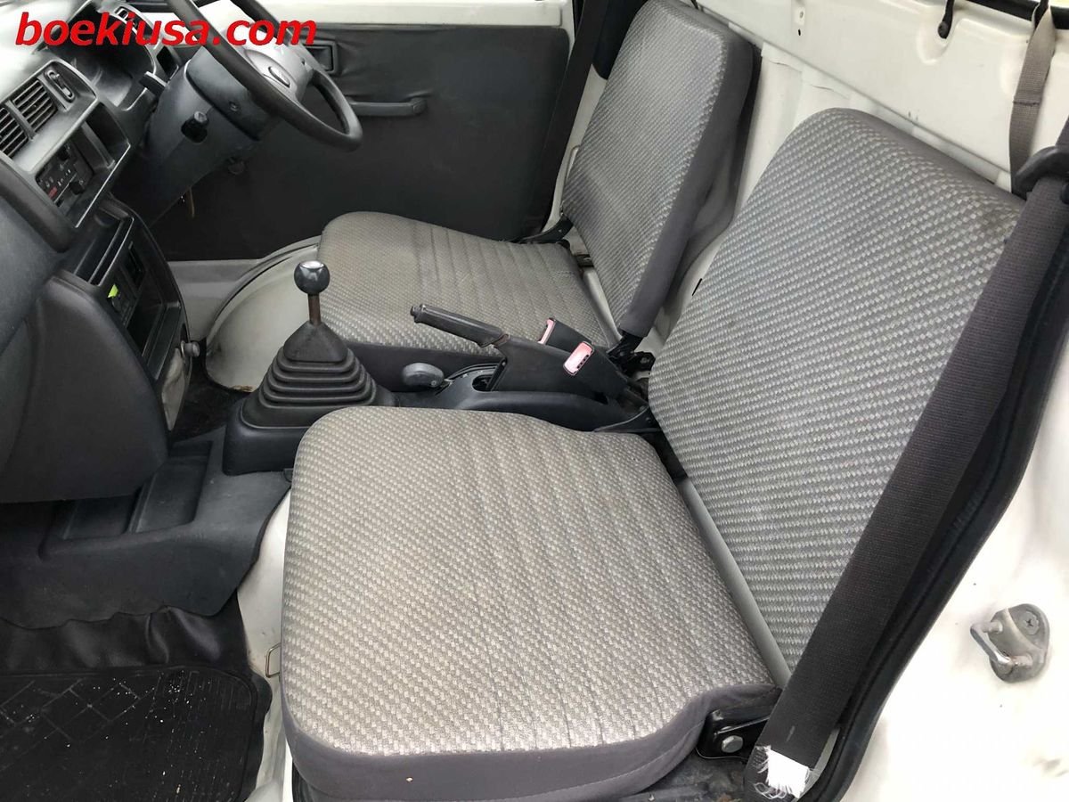 1999 Daihatsu Hijet JDM car for sale — photo 10 of 11