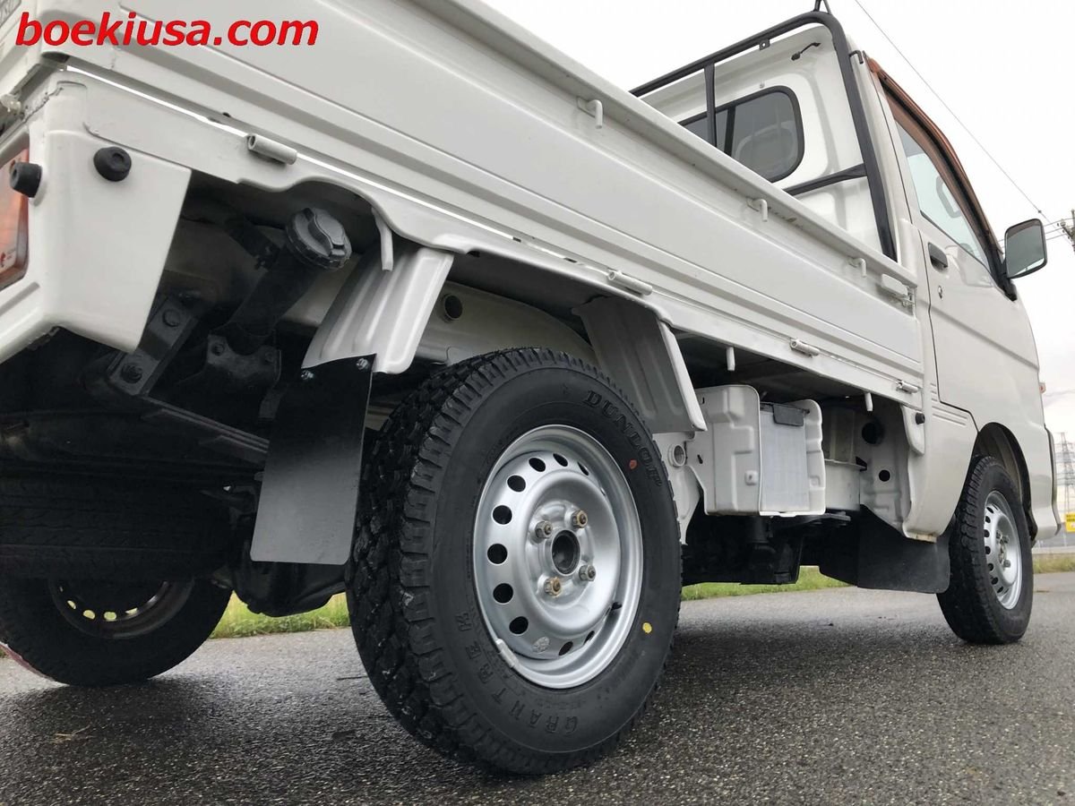 1999 Daihatsu Hijet JDM car for sale — photo 6 of 11