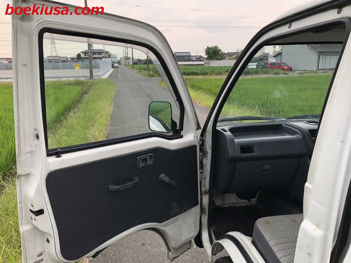 1999 Daihatsu Hijet JDM car for sale — photo 8 of 11