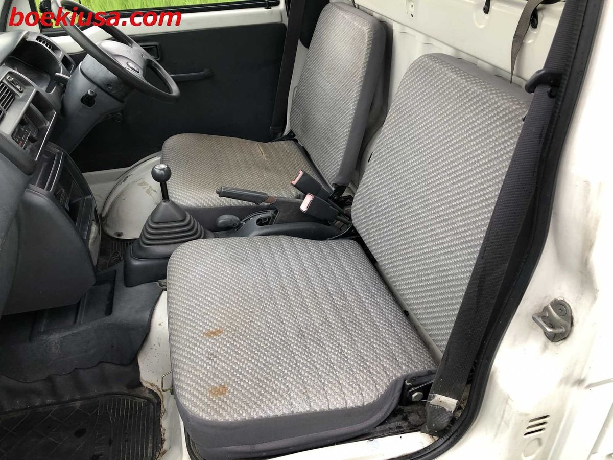 1999 Daihatsu Hijet JDM car for sale — photo 10 of 11
