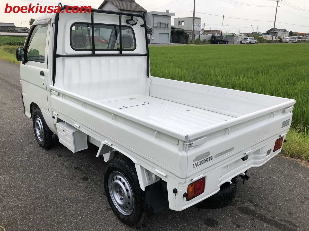 1999 Daihatsu Hijet JDM car for sale — photo 3 of 11