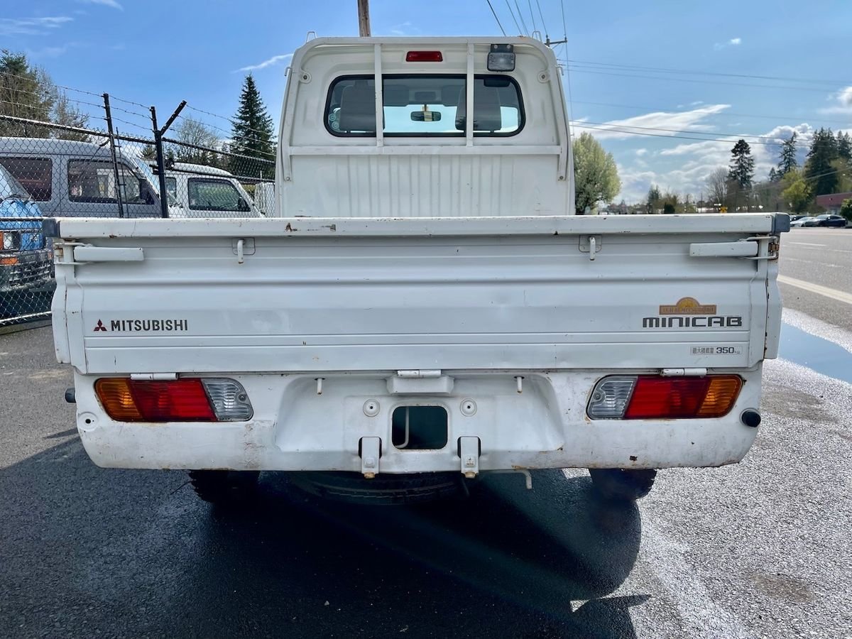 1999 Mitsubishi Minicab JDM car for sale — photo 5 of 9
