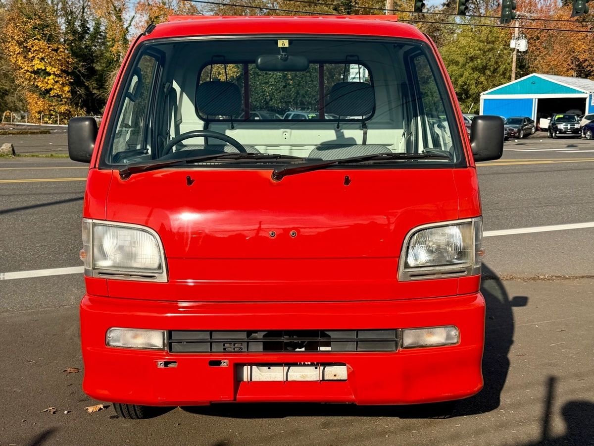 2000 Daihatsu Hijet JDM car for sale — photo 2 of 9