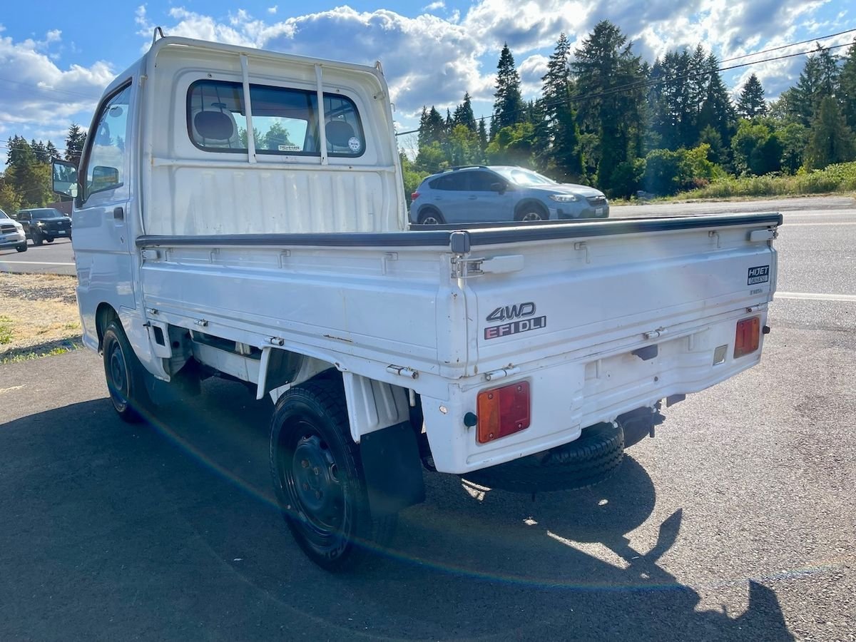 2000 Daihatsu Hijet JDM car for sale — photo 4 of 9
