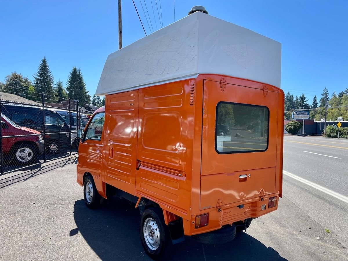 2000 Daihatsu Hijet JDM car for sale — photo 5 of 9