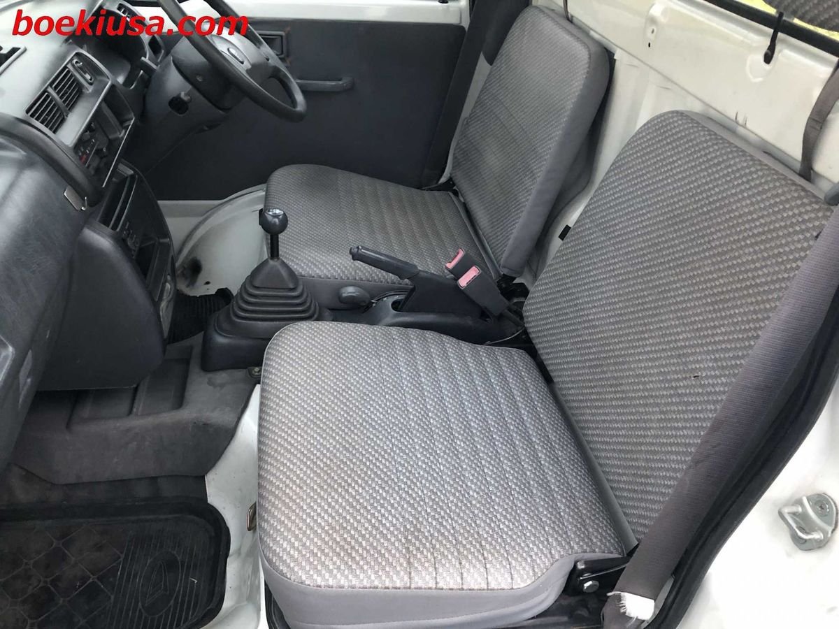 2000 Daihatsu Hijet JDM car for sale — photo 10 of 11