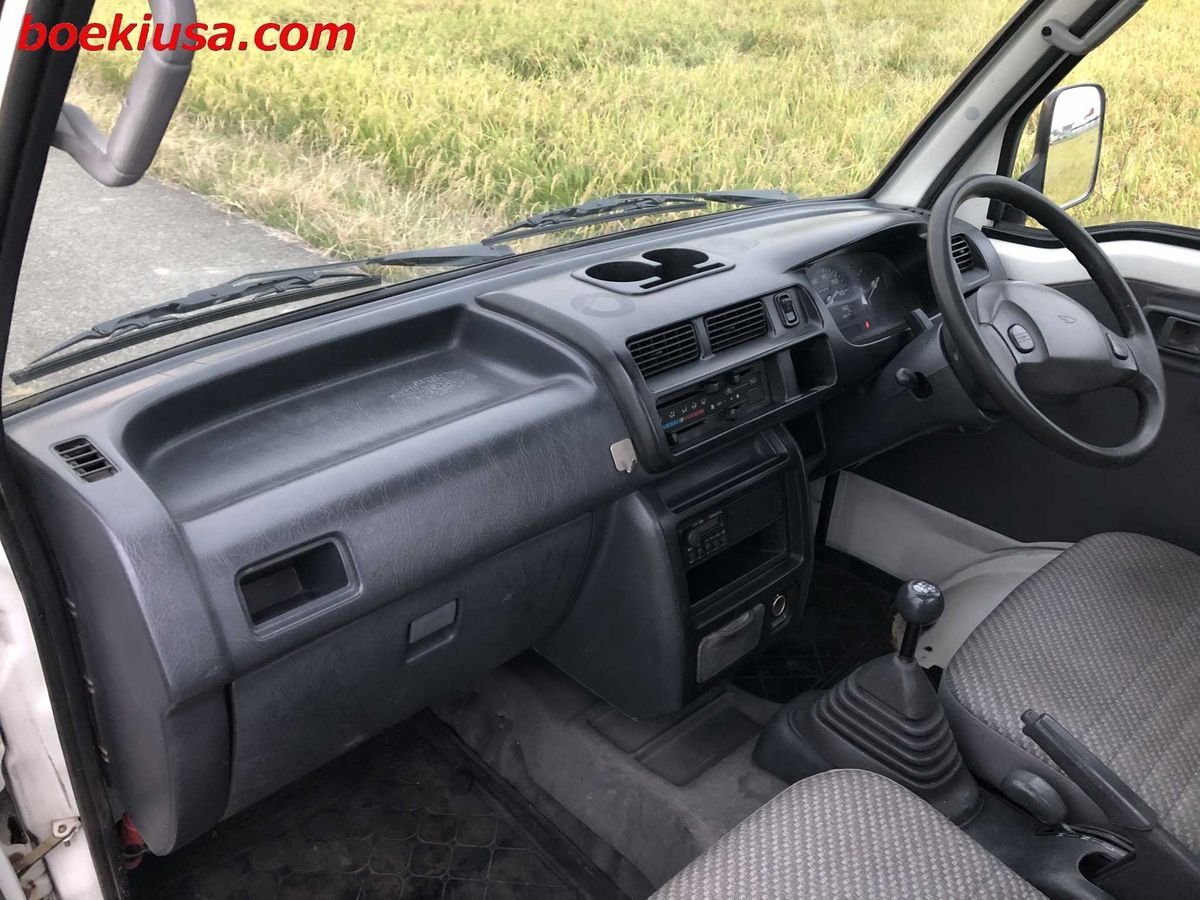 2000 Daihatsu Hijet JDM car for sale — photo 9 of 11